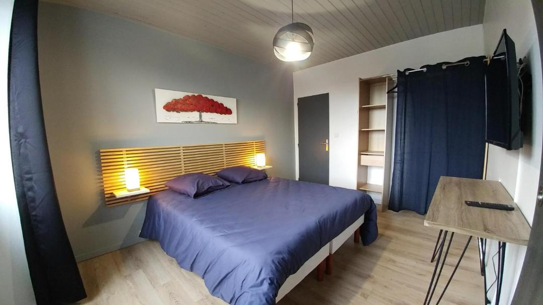 Photo of Bedroom in Saint-Paul-en-Pareds