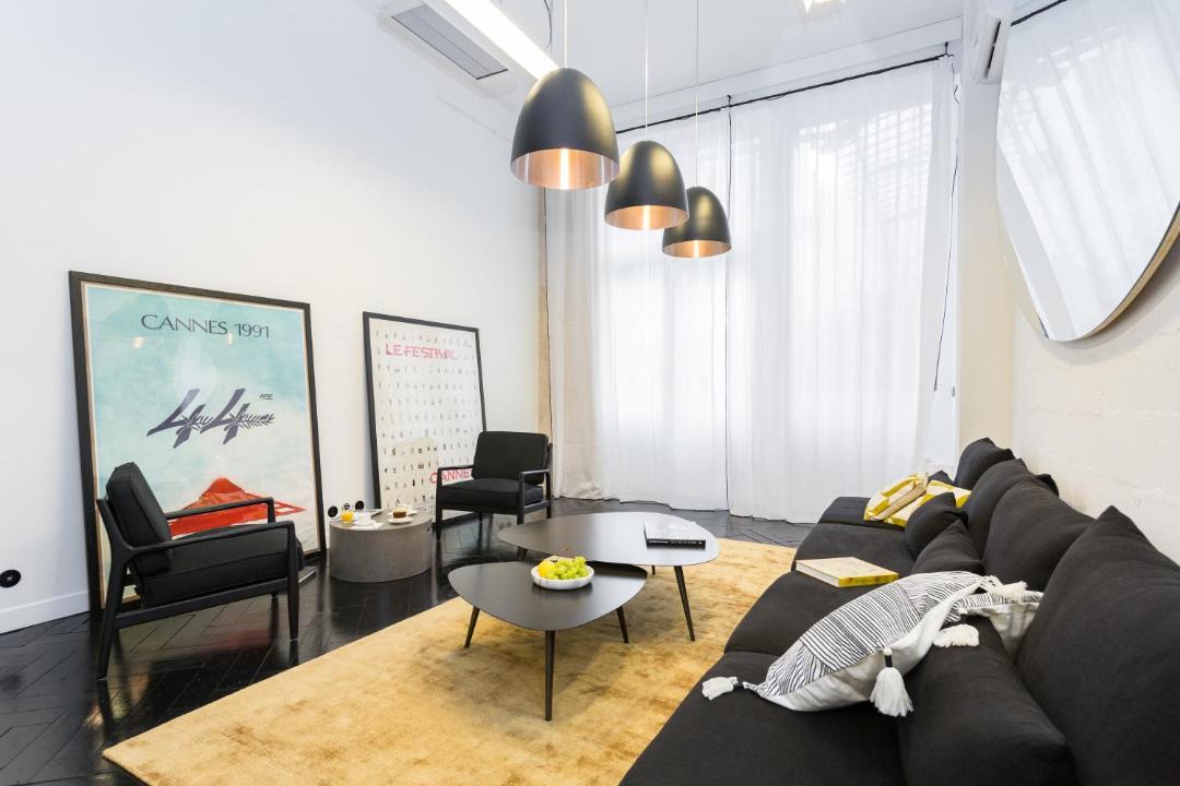 Photo of Livingroom in Arts-et-Metiers