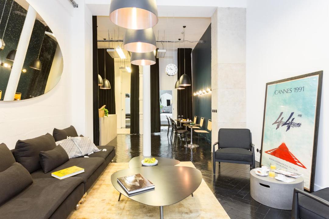 Photo of Livingroom in Arts-et-Metiers