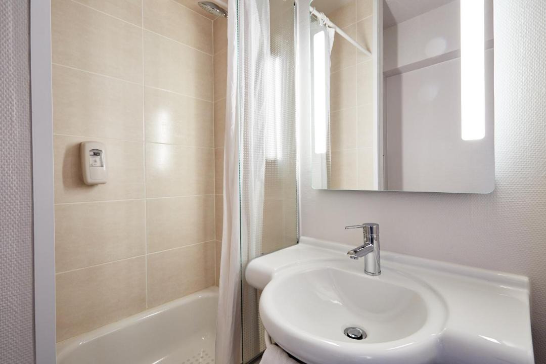 Photo of Bathroom in Harfleur