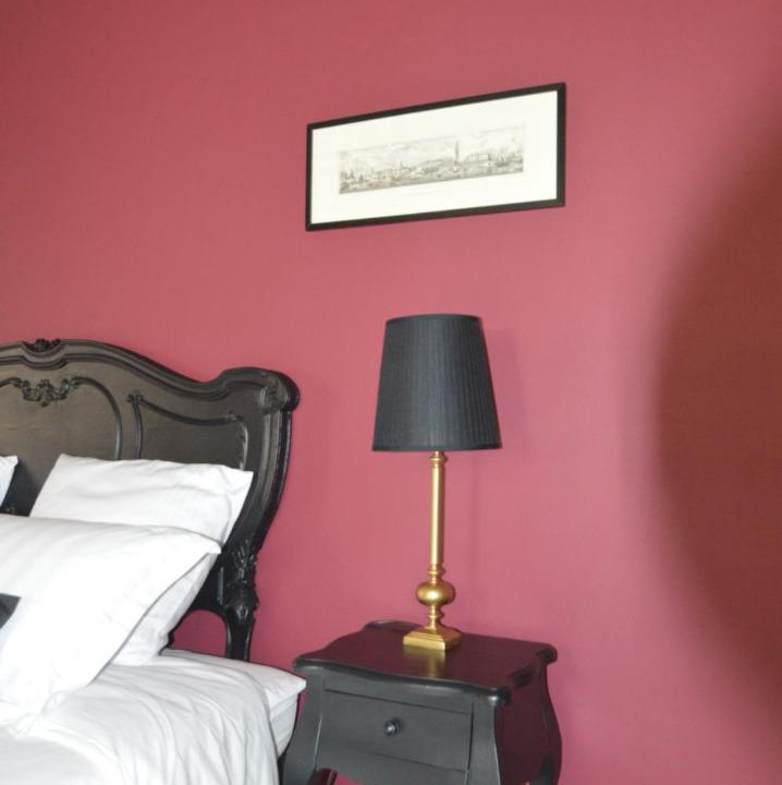 Photo of Others in Pons