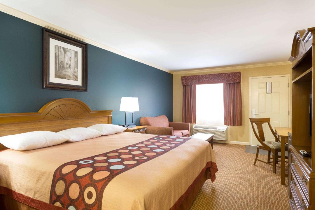 Photo of Bedroom in Covington