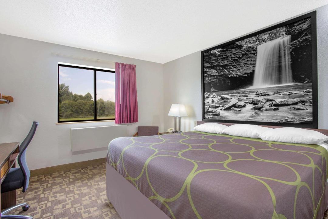 Photo of Bedroom in Appomattox