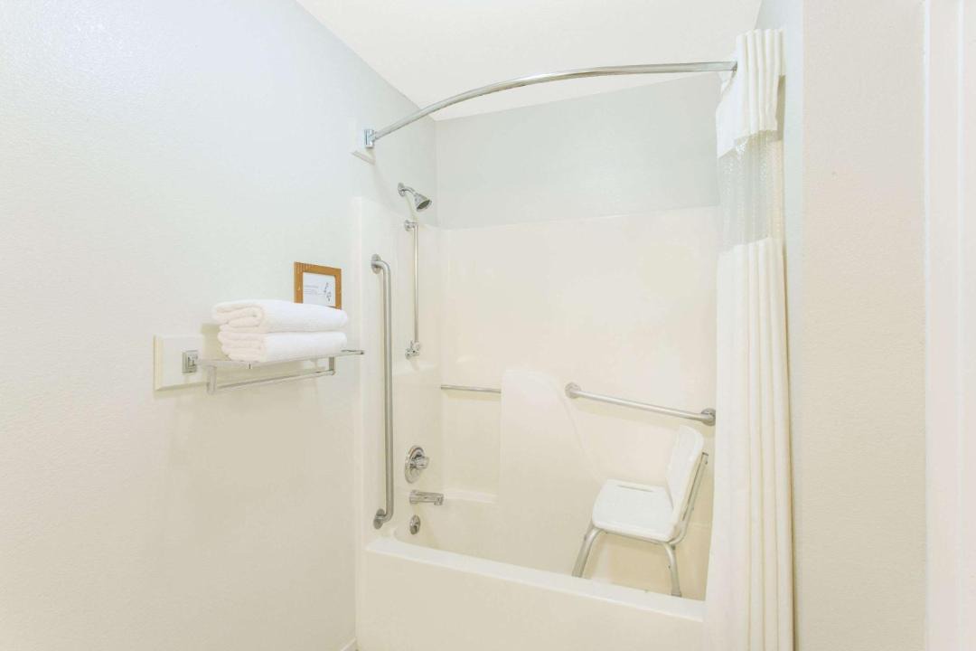 Photo of Others in Upper Lake