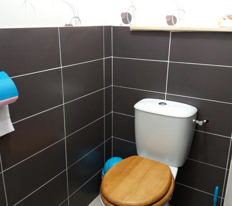 Photo of Bathroom in Sarrancolin