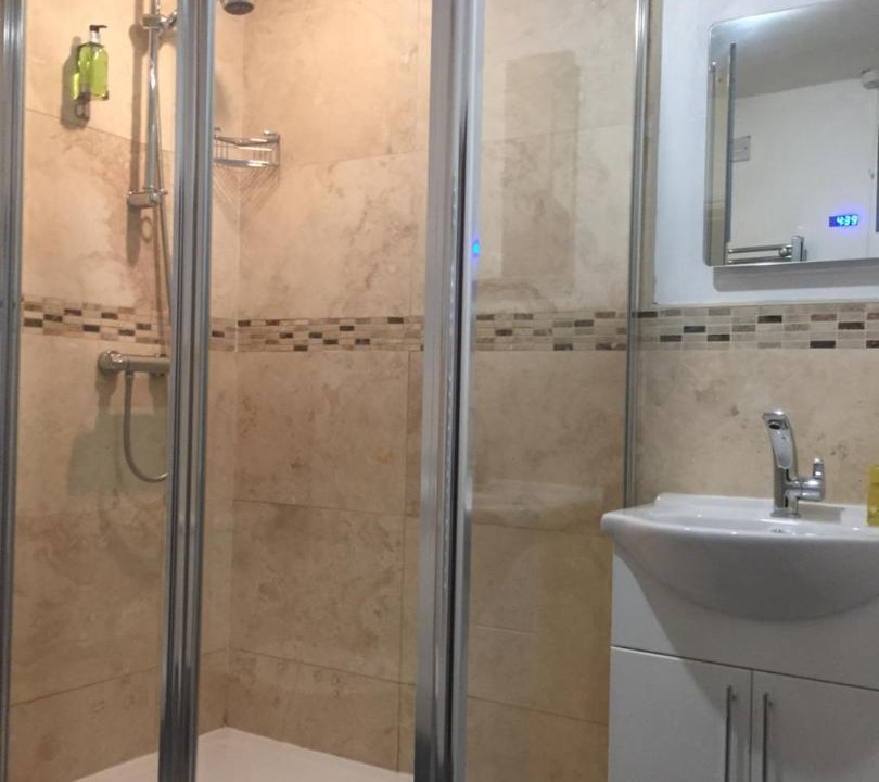 Photo of Bathroom in Ibstock