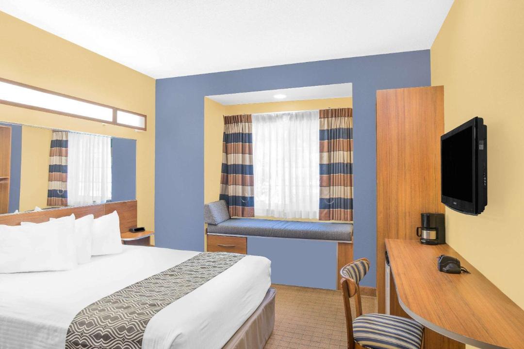 Photo of Bedroom in Chili Center