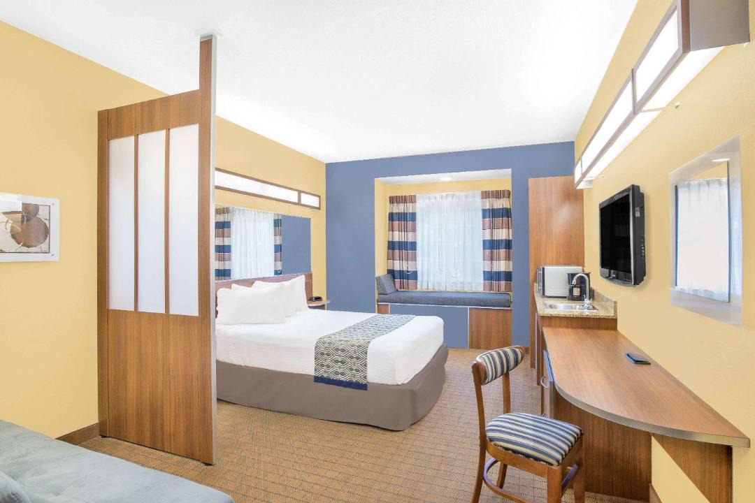 Photo of Bedroom in Chili Center