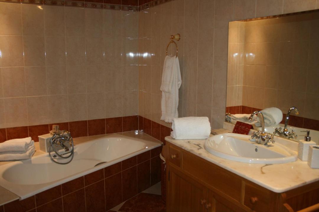 Photo of Bathroom in San Esteban Del Valle