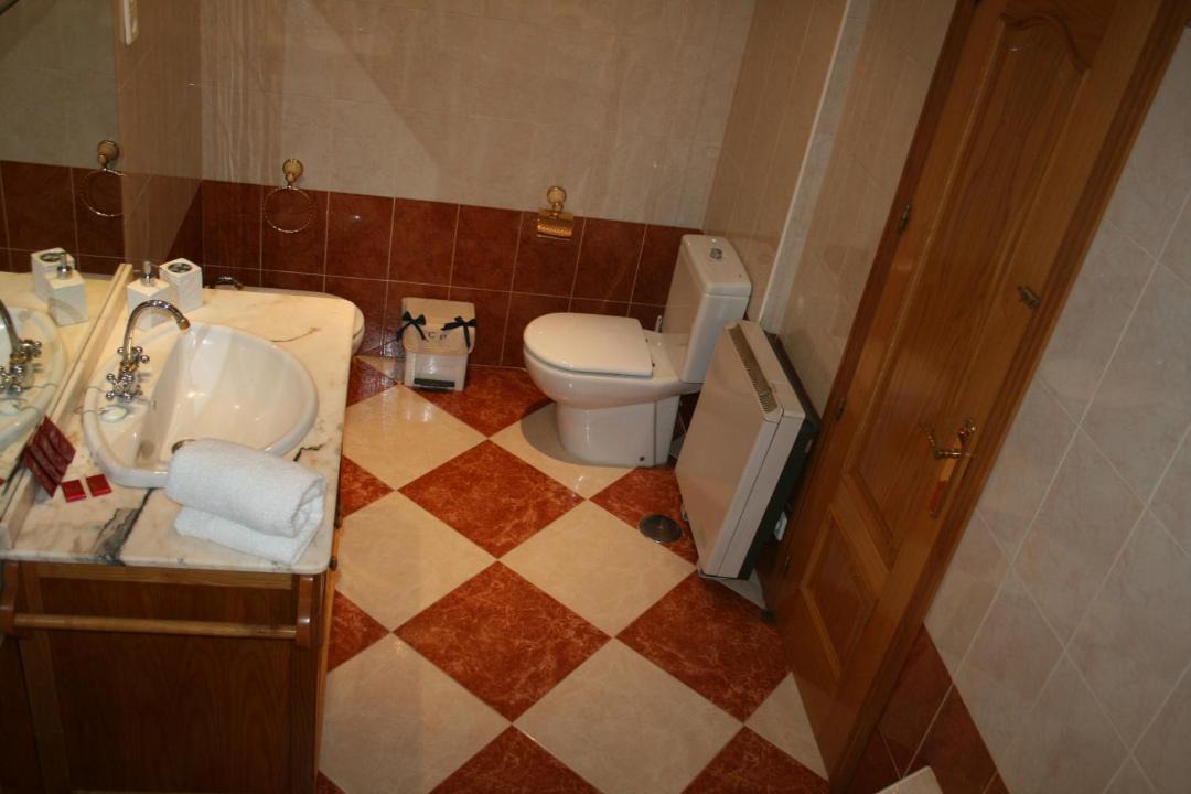 Photo of Bathroom in San Esteban Del Valle