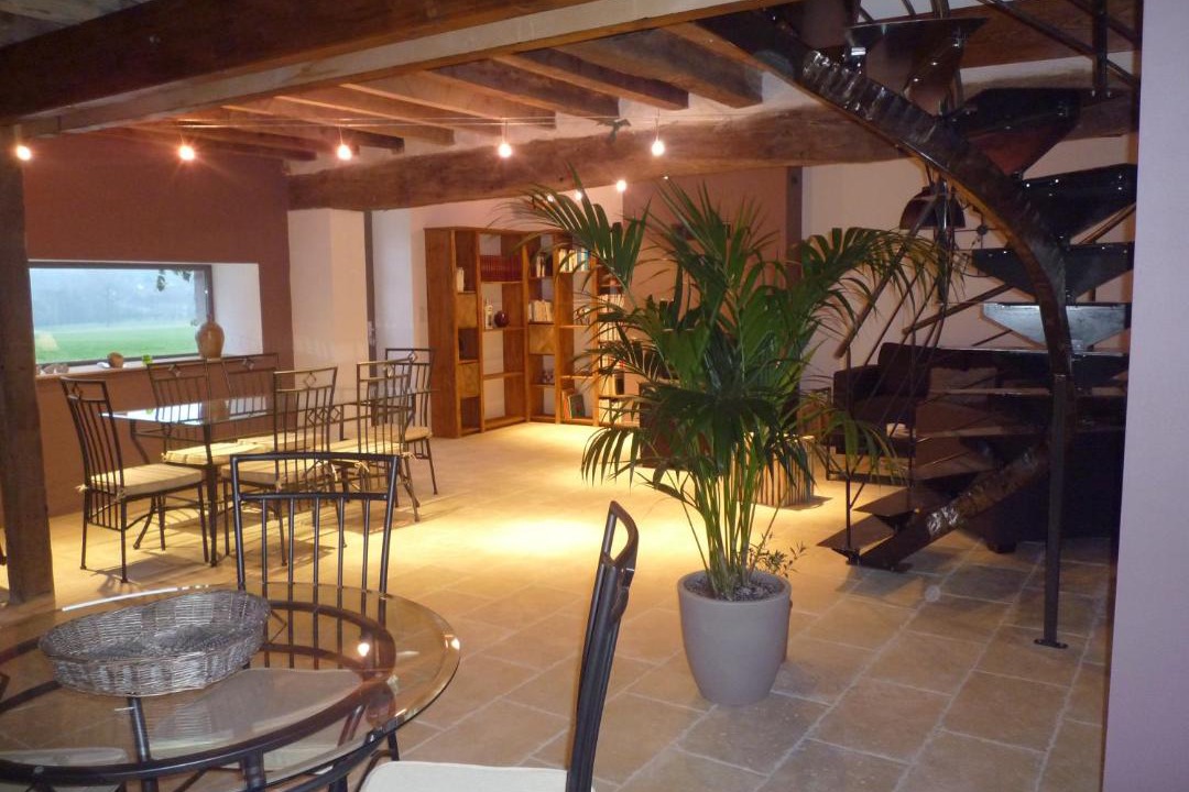 Photo of Others in Sens-Beaujeu