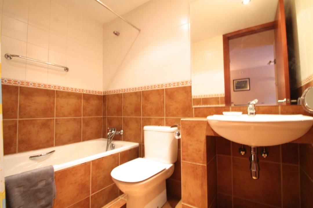 Photo of Bathroom in Incles