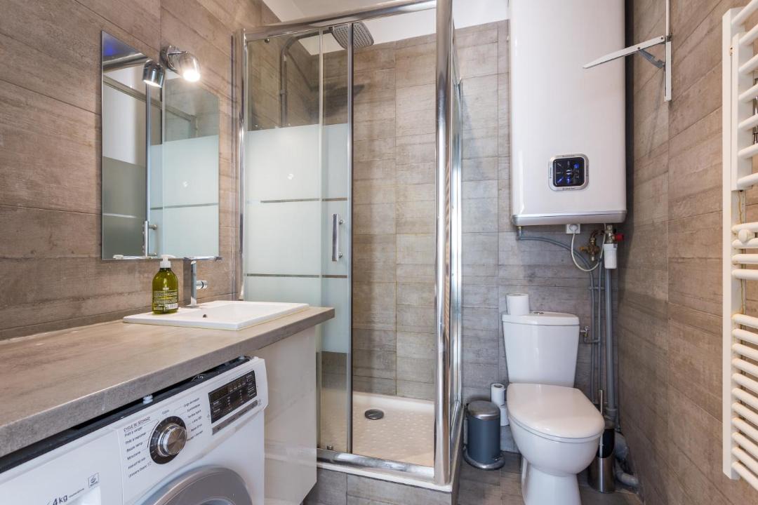 Photo of Bathroom in Quartier de la Plaine-de-Monceaux