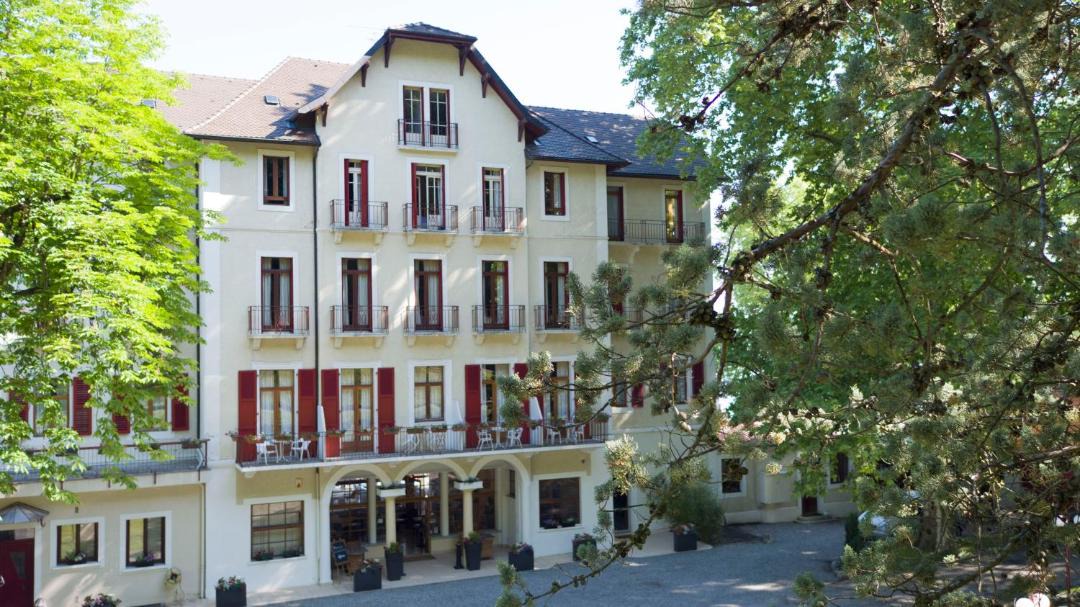 Photo of Others in Publier