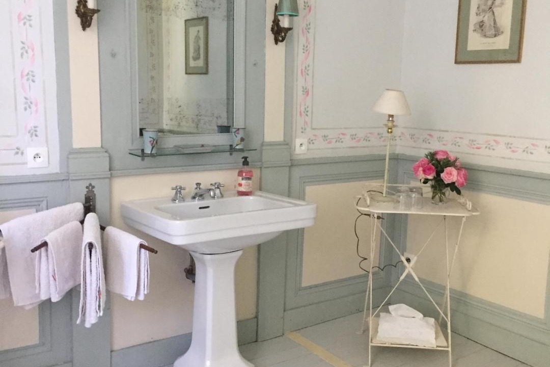 Photo of Bathroom in Juvigny