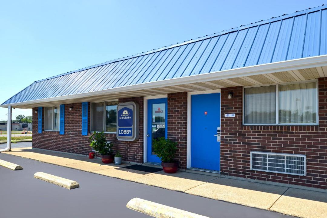 Photo of Others in Sullivan