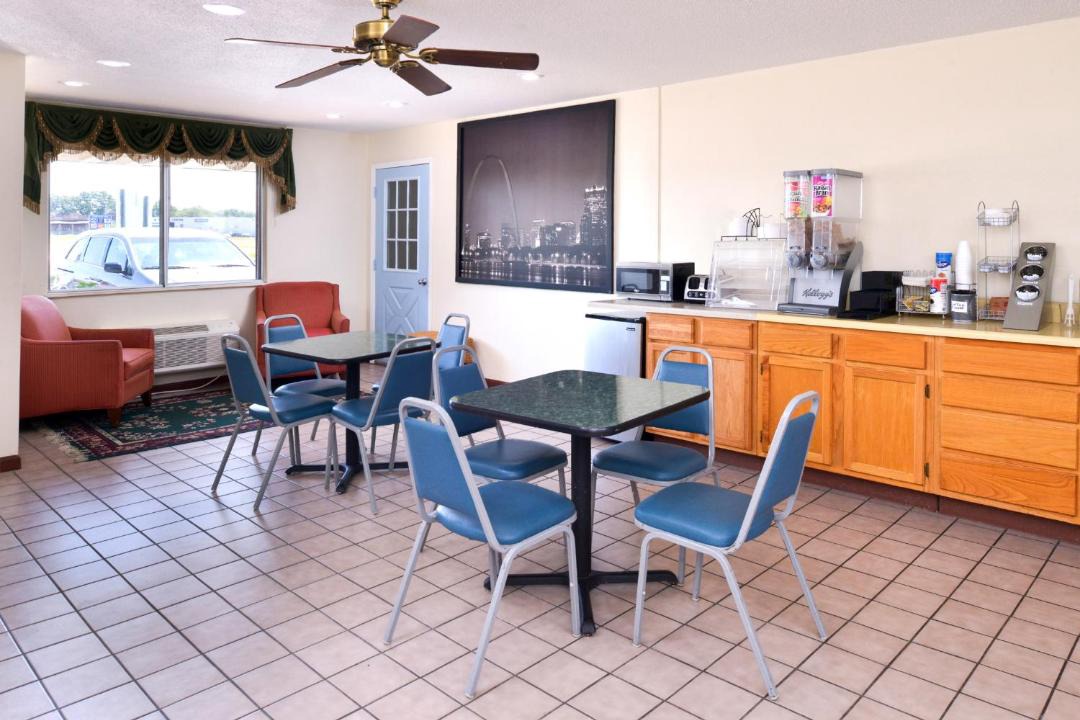 Photo of Others in Sullivan