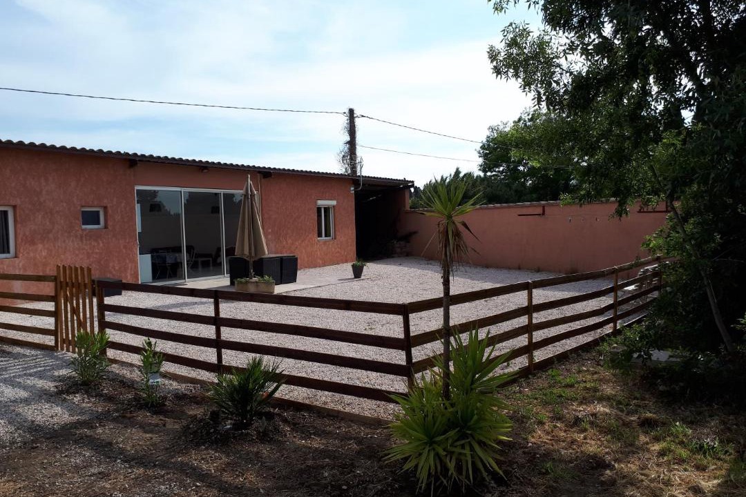 Photo of Buildings in Villelongue-de-la-Salanque