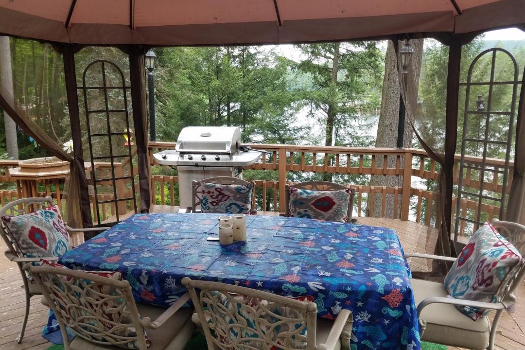 Photo of Patio Balcony in Lake Luzerne