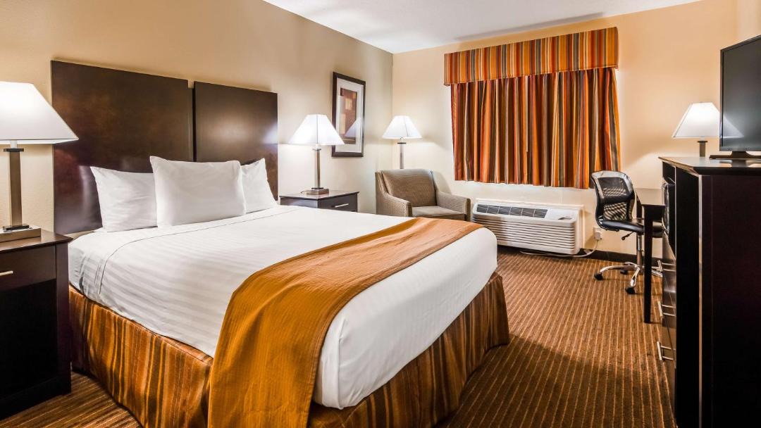 Photo of Others in Muncie