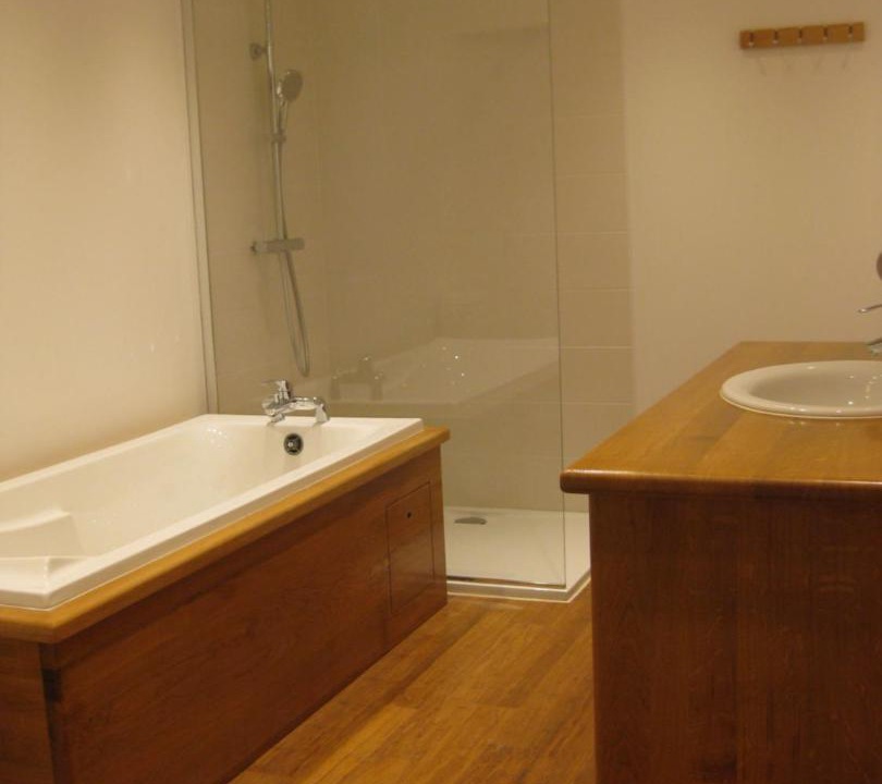 Photo of Bathroom in Flavigny-sur-Ozerain