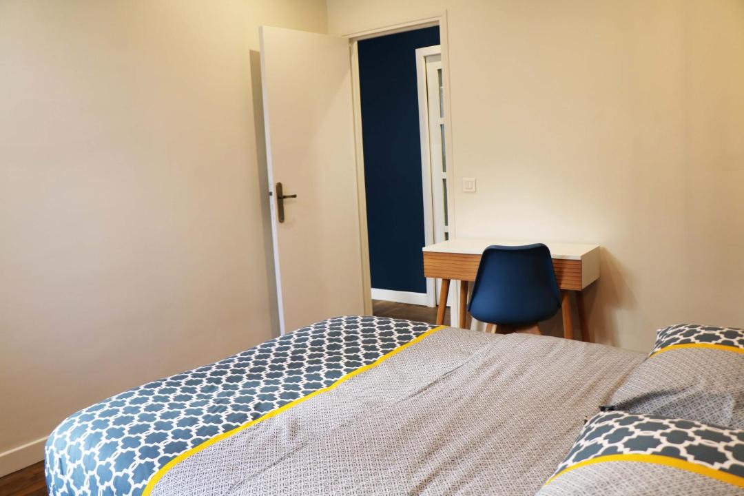Photo of Bedroom in Asnieres-sur-Seine