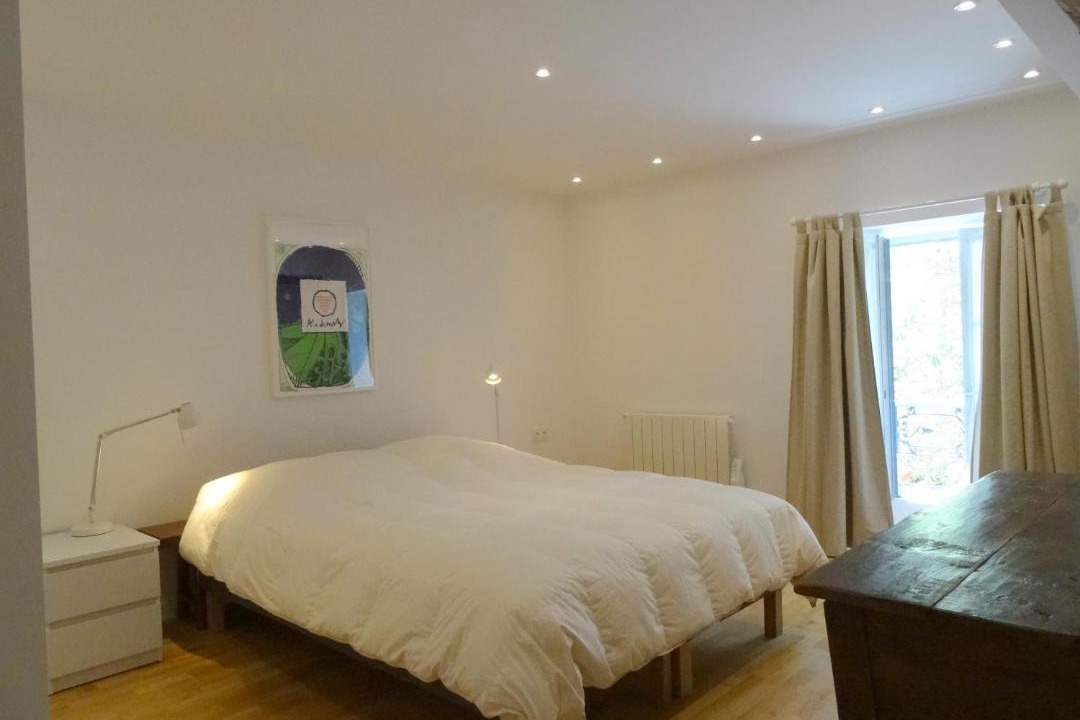 Photo of Bedroom in Flavigny-sur-Ozerain