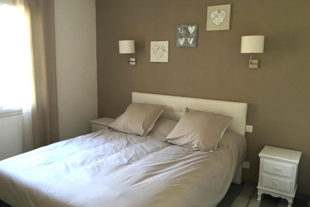 Photo of Bedroom in Seigy