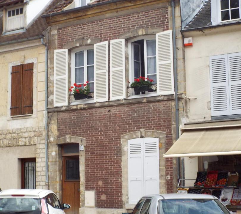 Photo of Buildings in La Roche-Guyon