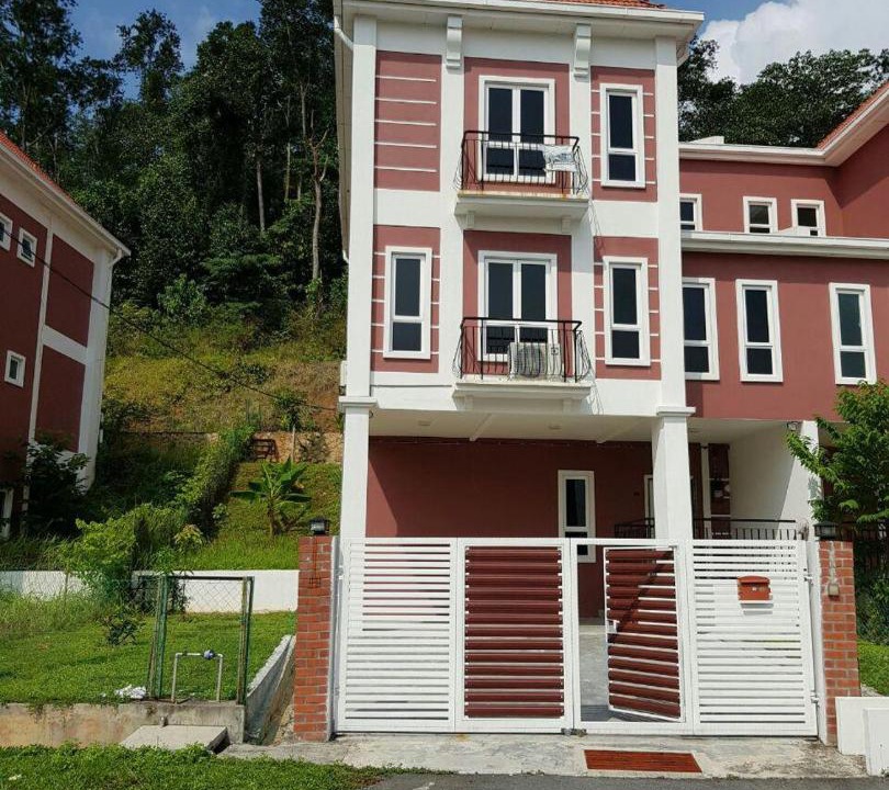 Photo of Buildings in Kampung Salak Tinggi