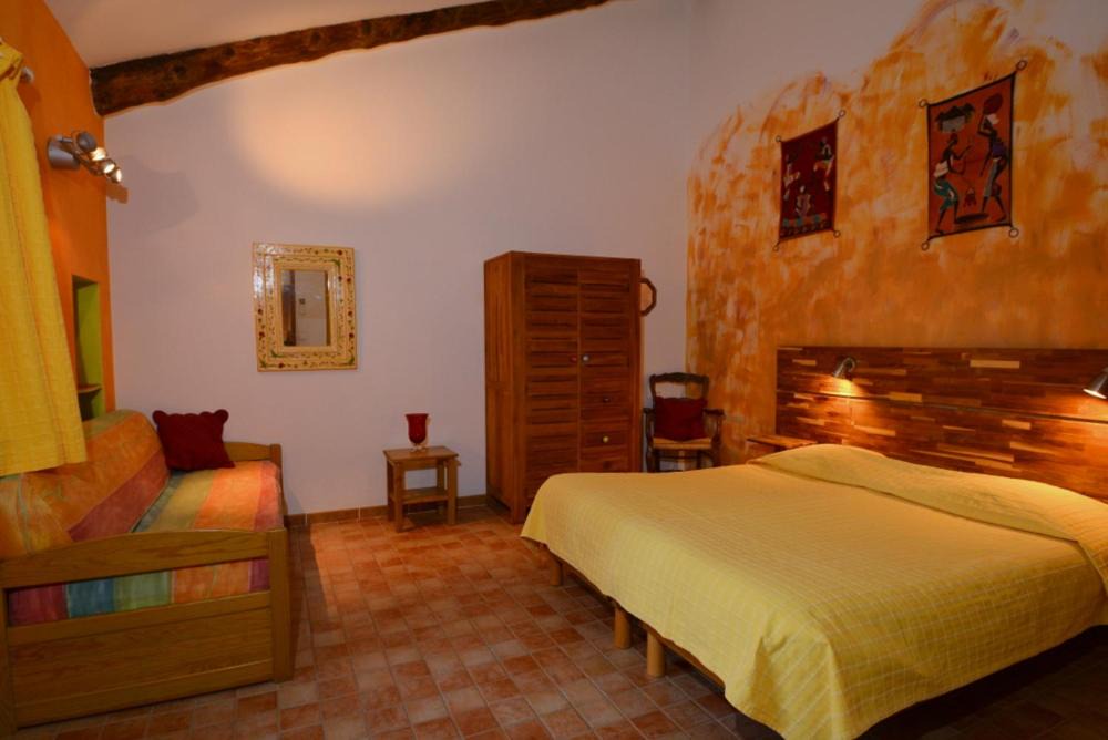 Photo of Bedroom in Cadenet