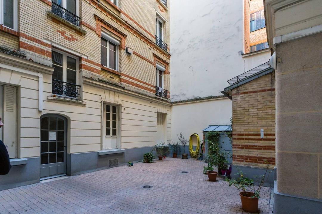 Photo of Others in Quartier des Grandes-Carrieres