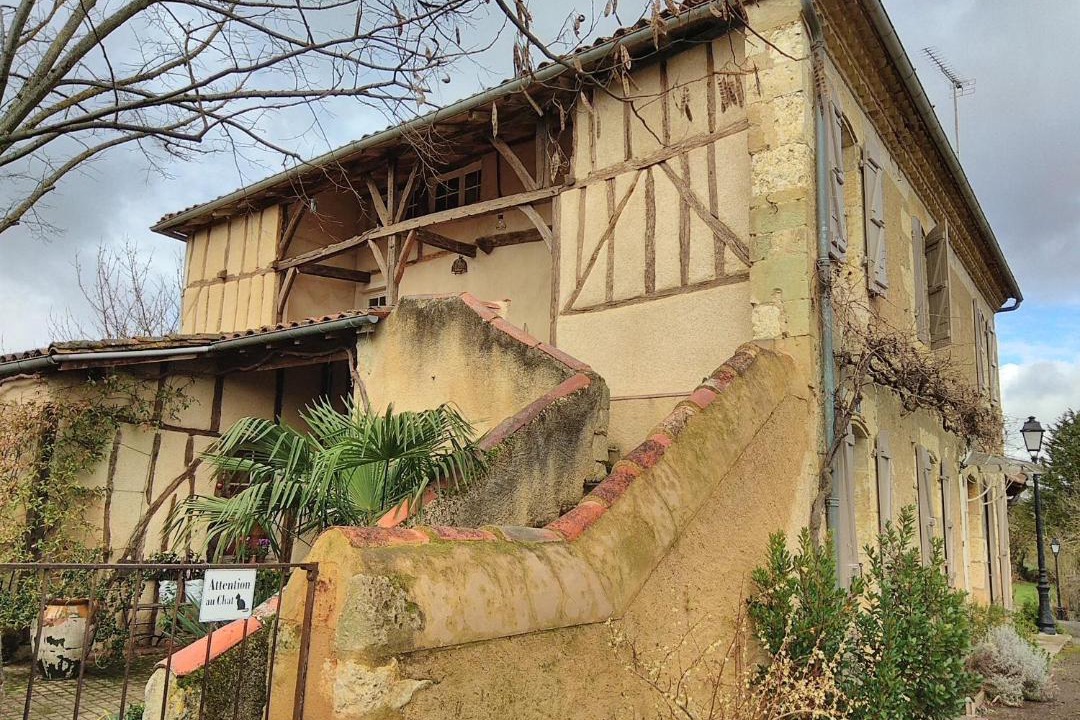 Photo of Buildings in Barran
