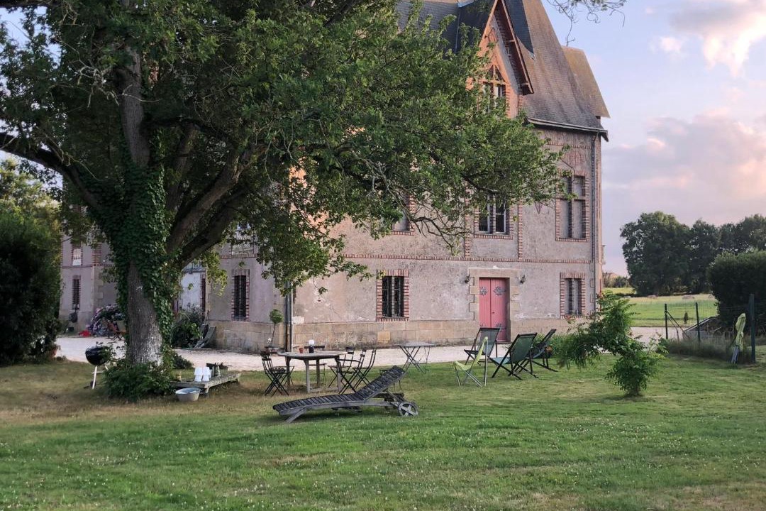 Photo of Others in Montreuil-sur-Maine