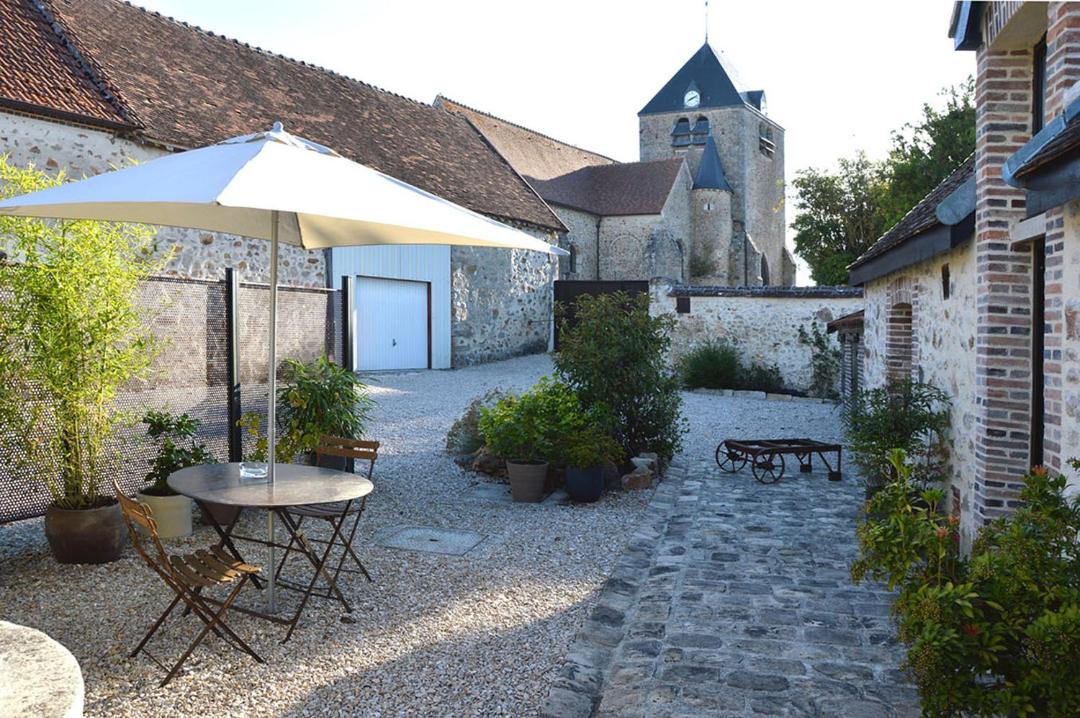 Photo of Buildings in La Villeneuve-au-Chatelot