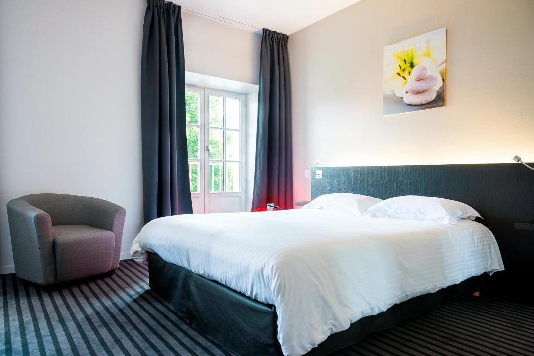 Photo of Bedroom in Cesson-Sevigne