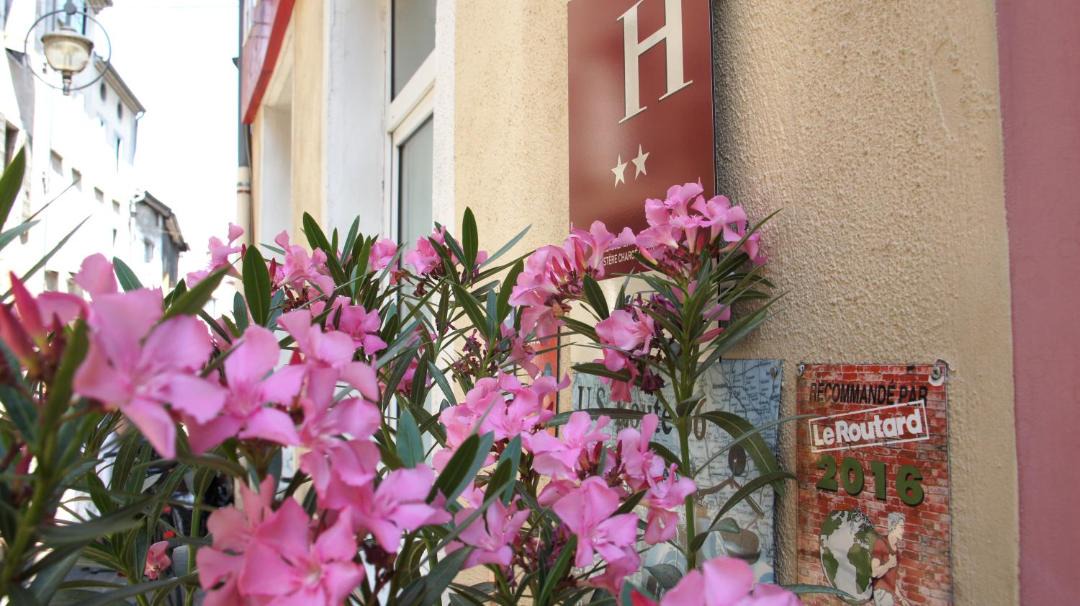 Photo of Others in Die