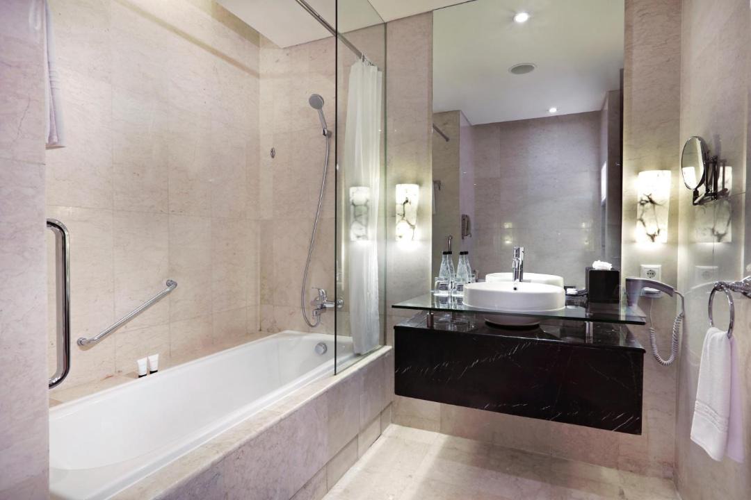 Photo of Bathroom in Karet