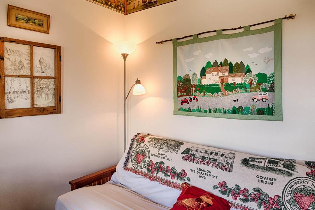 Photo of Bedroom in Oroville