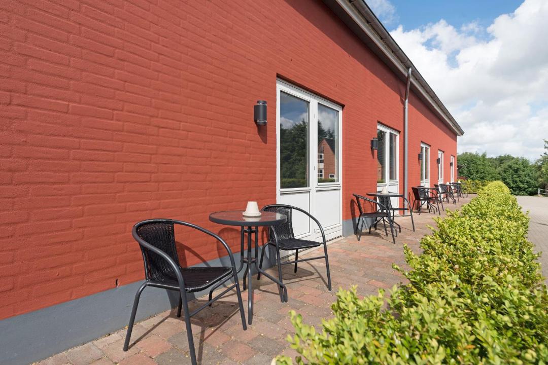 Photo of Others in Kibaek