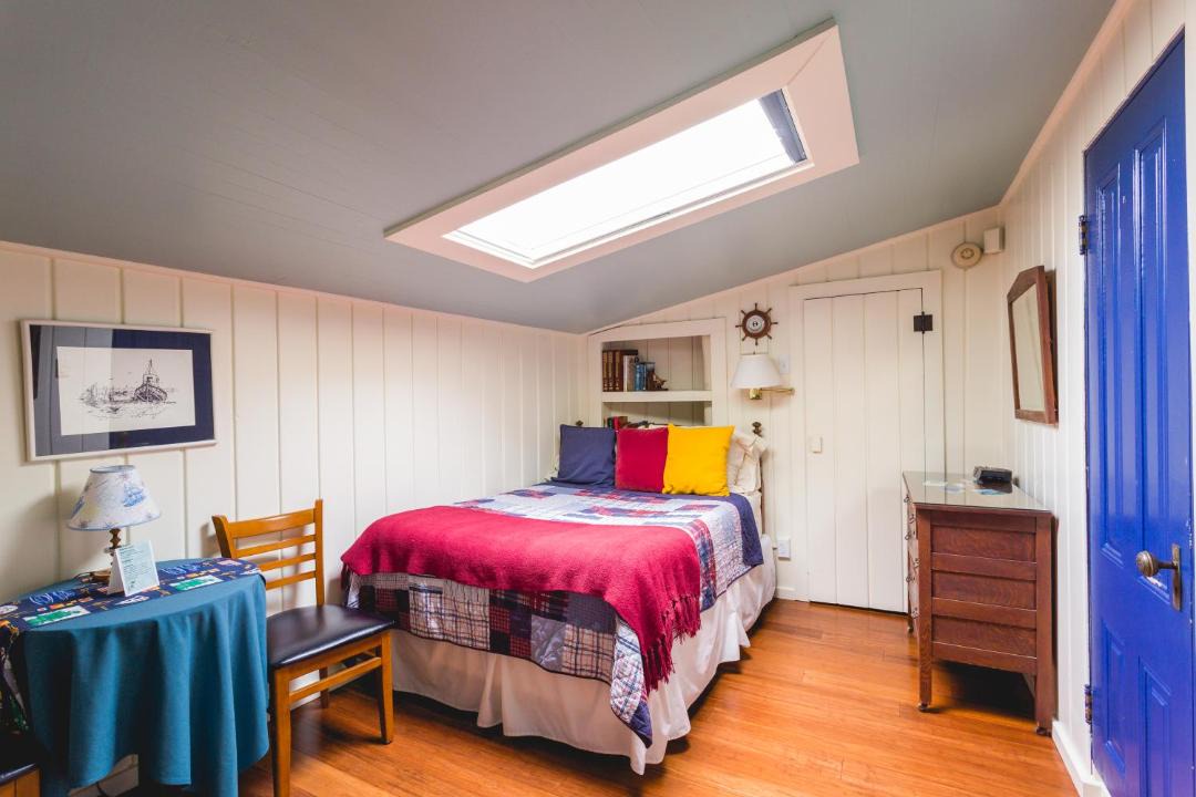 Photo of Bedroom in Picnic Valley