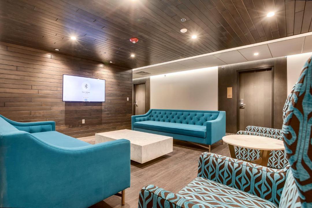 Photo of Livingroom in Downtown Pittsburgh