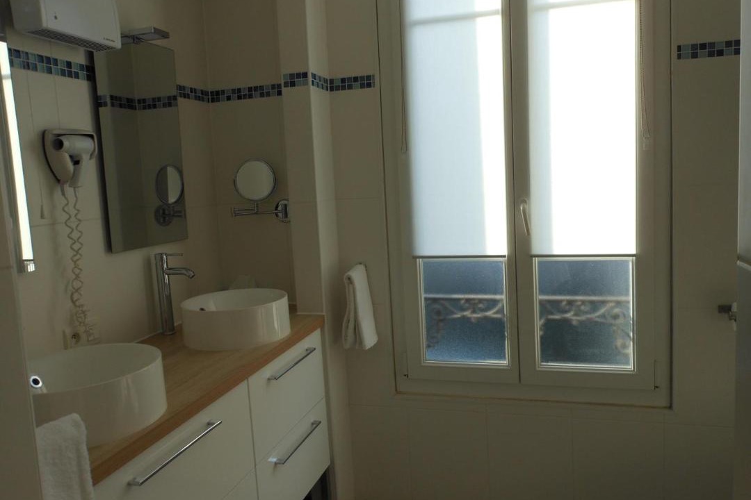 Photo of Bathroom in Les Baumettes