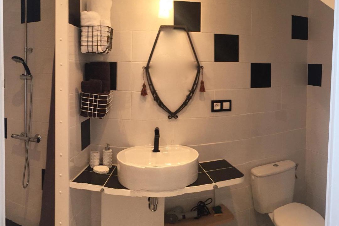 Photo of Bathroom in Jegun