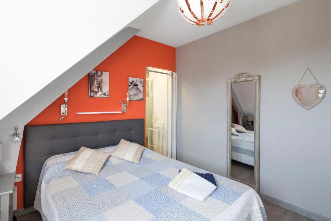 Photo of Bedroom in Dol-de-Bretagne