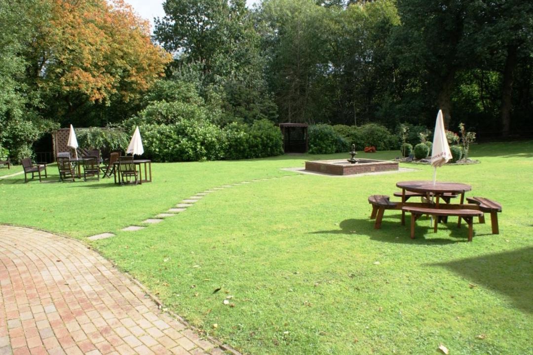 Photo of Others in Cleedownton