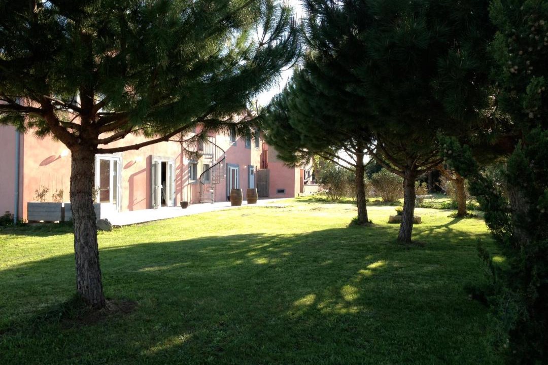 Photo of Others in Bessan