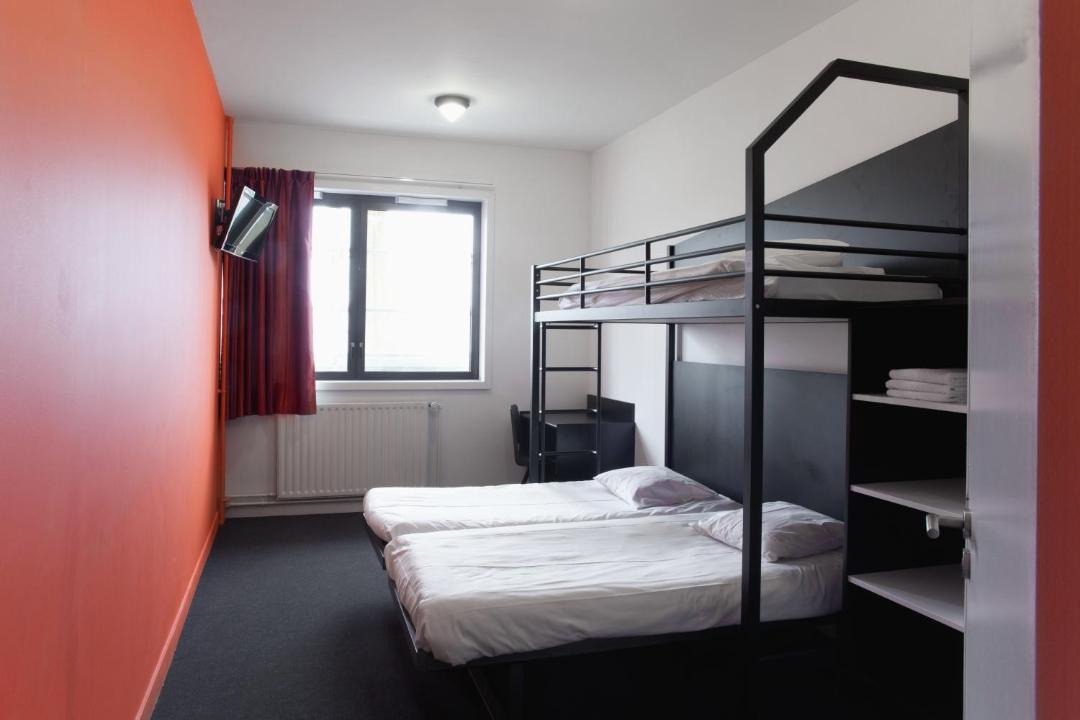 Photo of Bedroom in Python Duvernois