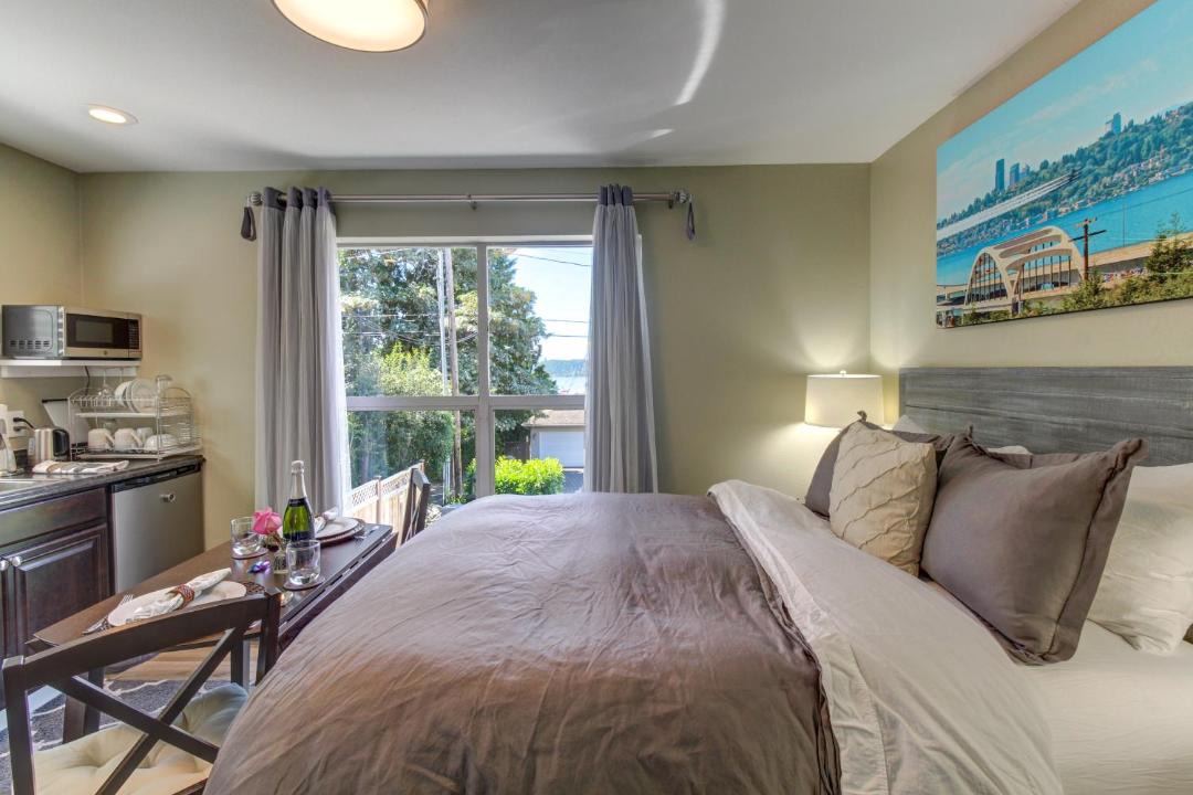 Photo of Others in Mercer Island