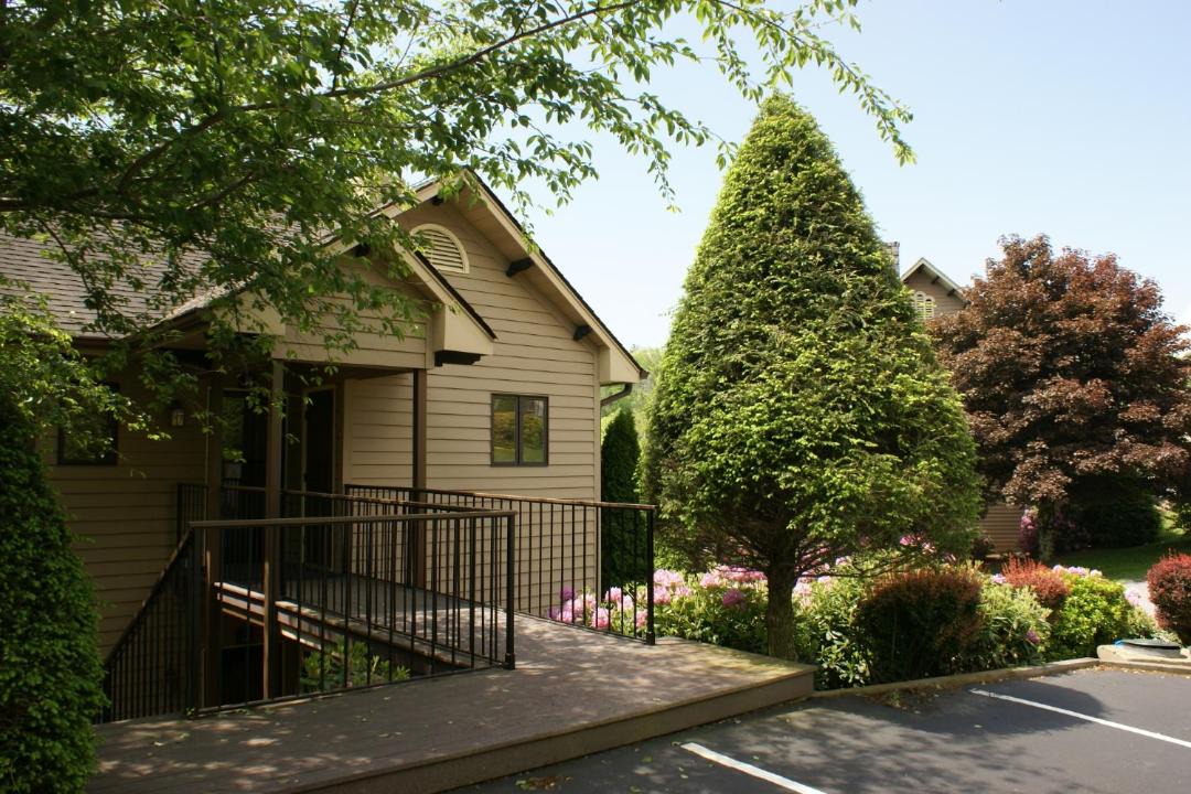 Photo of Buildings in Blowing Rock